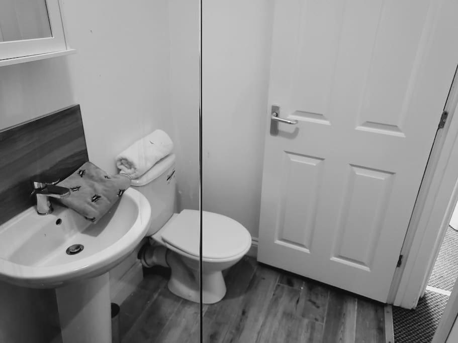 High Street, 2 Bed, Newly Refurb Appartement Leamington Spa Buitenkant foto