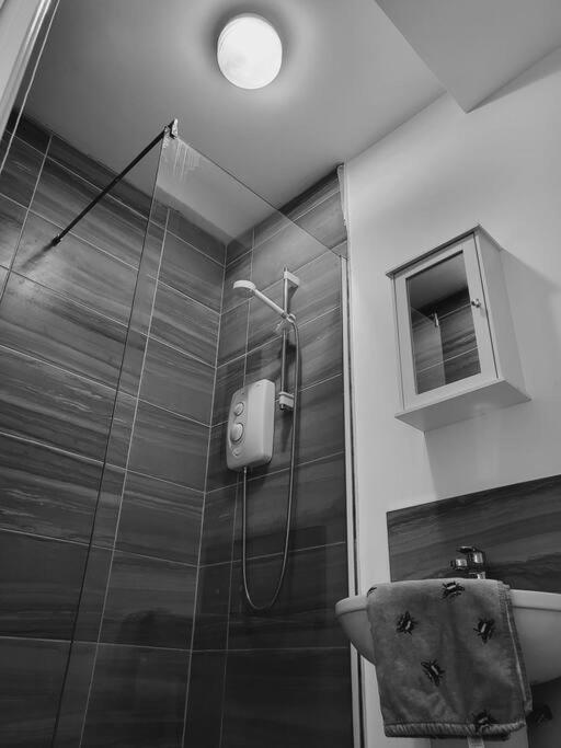 High Street, 2 Bed, Newly Refurb Appartement Leamington Spa Buitenkant foto